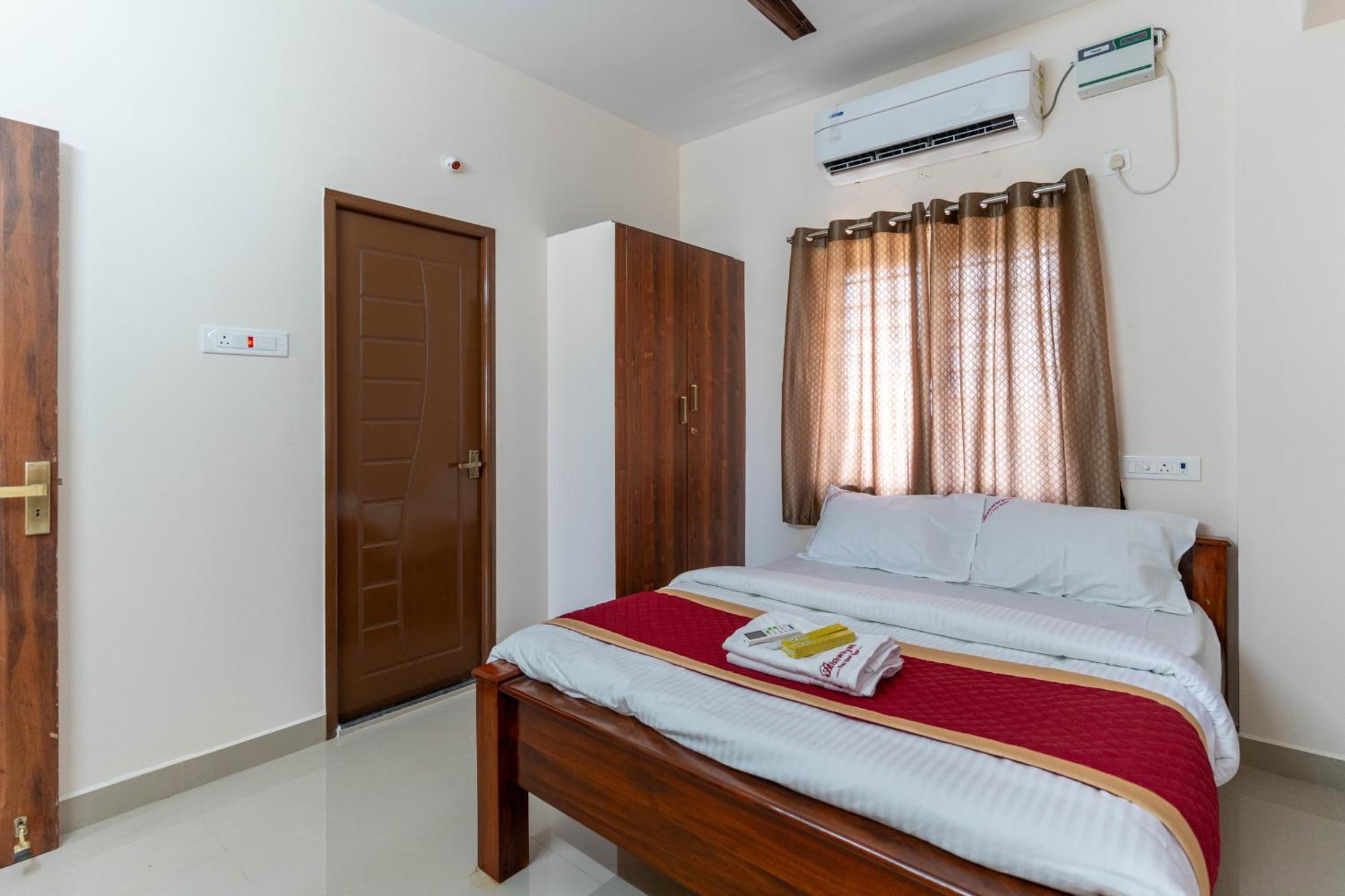 Aishwaryam Service Apartment Madrás Exterior foto